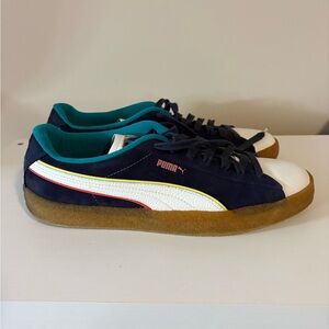 Puma Men’s Size 12 Navy Suede Sneakers with White Stripe and Teal Lining